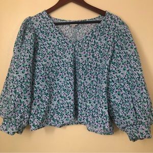 A New Day Women's Top X-Large Blue Floral Balloon Sleeve Crop V Neck